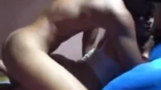 Házi videó egy amatőr ázsiai párról