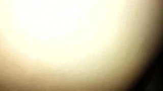 Ketten kúrják a feleségét