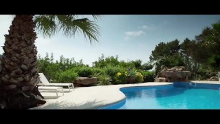 Házas anyuci és a szomszéd srác